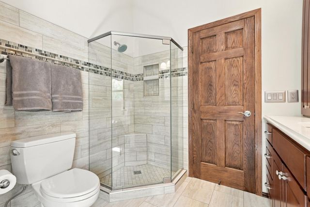 8659 Quinwood Lane N, Maple Grove, MN 55369