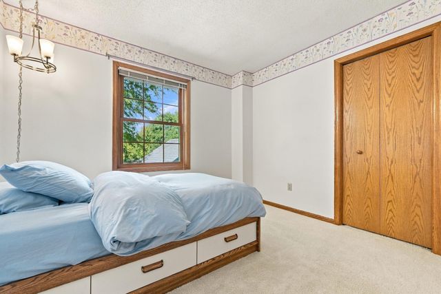 8659 Quinwood Lane N, Maple Grove, MN 55369