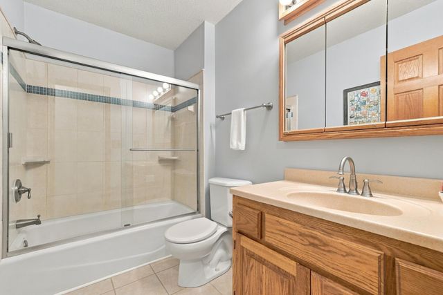 8659 Quinwood Lane N, Maple Grove, MN 55369