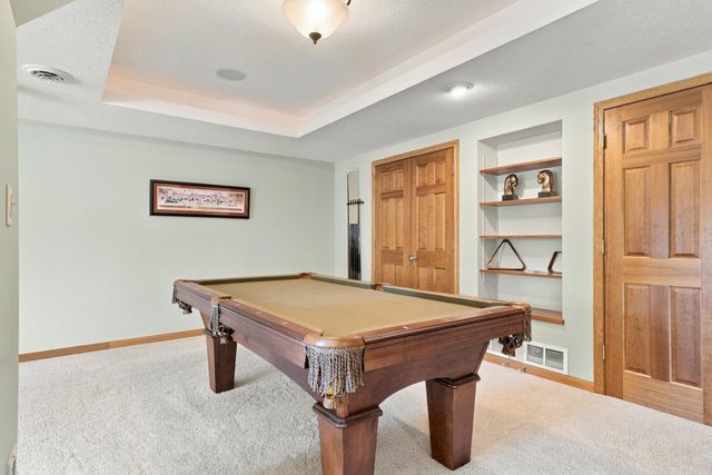 8659 Quinwood Lane N, Maple Grove, MN 55369