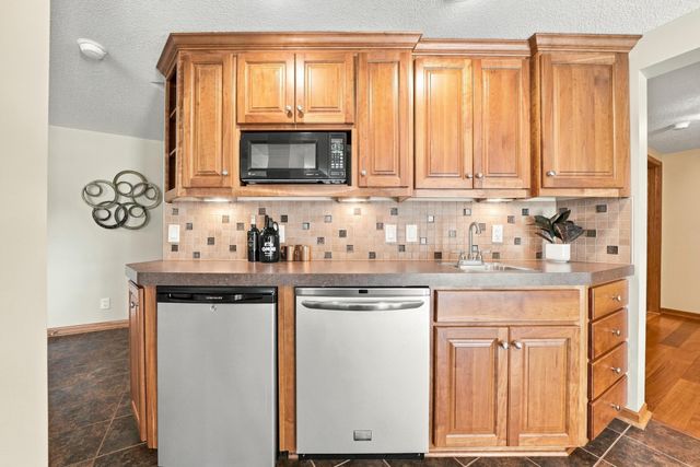 8659 Quinwood Lane N, Maple Grove, MN 55369