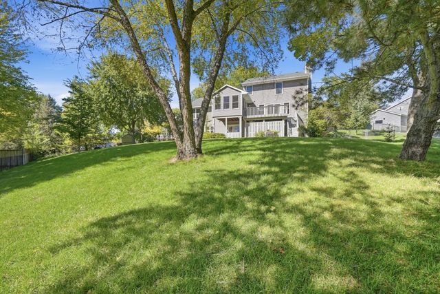 8659 Quinwood Lane N, Maple Grove, MN 55369
