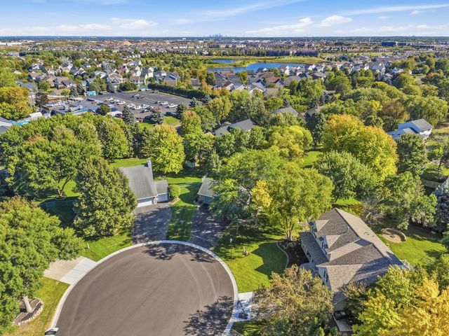 8659 Quinwood Lane N, Maple Grove, MN 55369