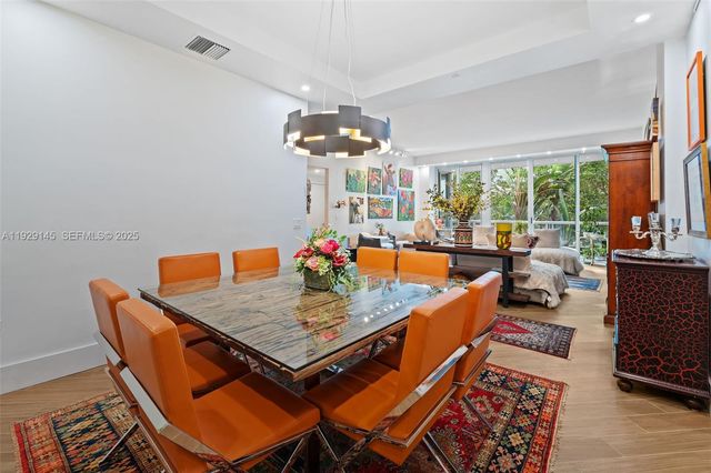 16400 Collins Ave TH-4, Sunny Isles Beach, FL 33160