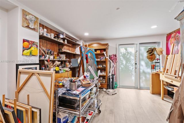 16400 Collins Ave TH-4, Sunny Isles Beach, FL 33160