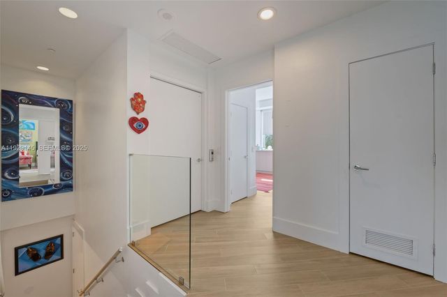 16400 Collins Ave TH-4, Sunny Isles Beach, FL 33160