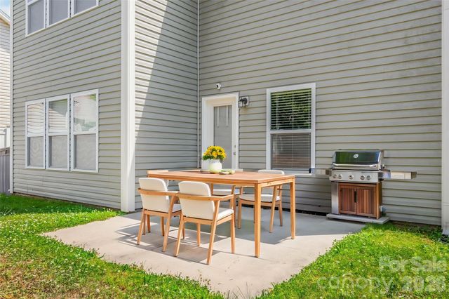 427 Inlet Place Drive, Winston Salem, NC 27127