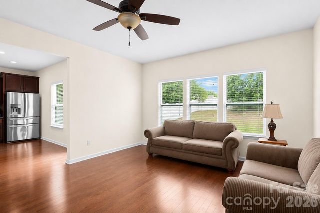 427 Inlet Place Drive, Winston Salem, NC 27127