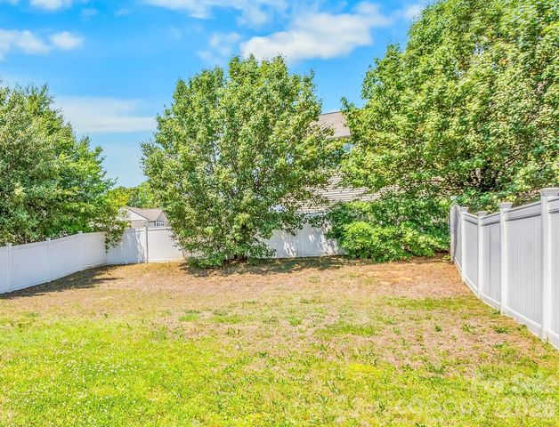 427 Inlet Place Drive, Winston Salem, NC 27127