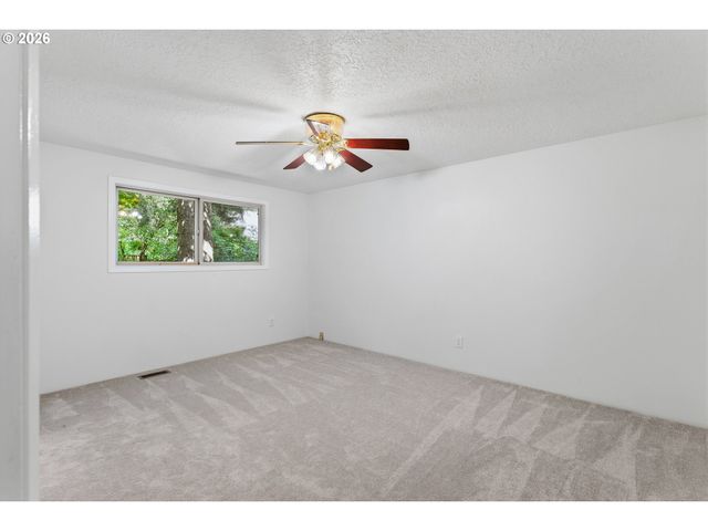 9851 Se KING Way, Happy Valley, OR 97086