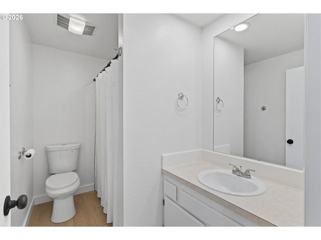 9851 Se KING Way, Happy Valley, OR 97086