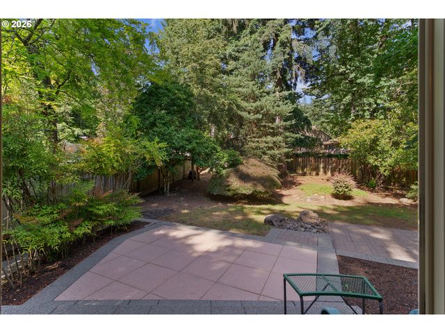 9851 Se KING Way, Happy Valley, OR 97086