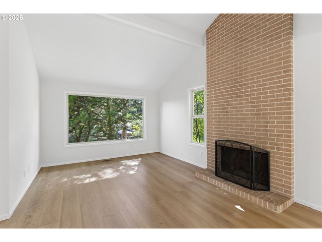 9851 Se KING Way, Happy Valley, OR 97086