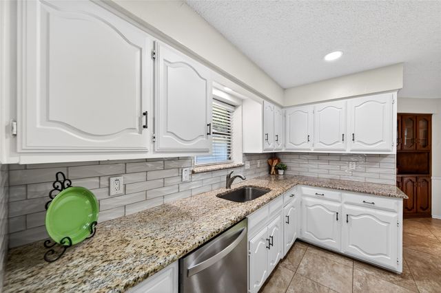 156 Simmons Drive, Coppell, TX 75019