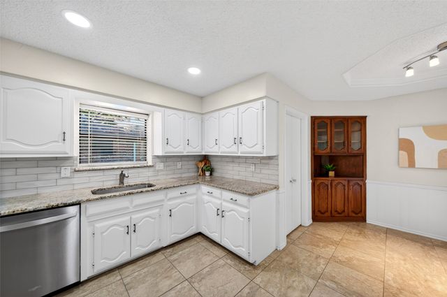 156 Simmons Drive, Coppell, TX 75019