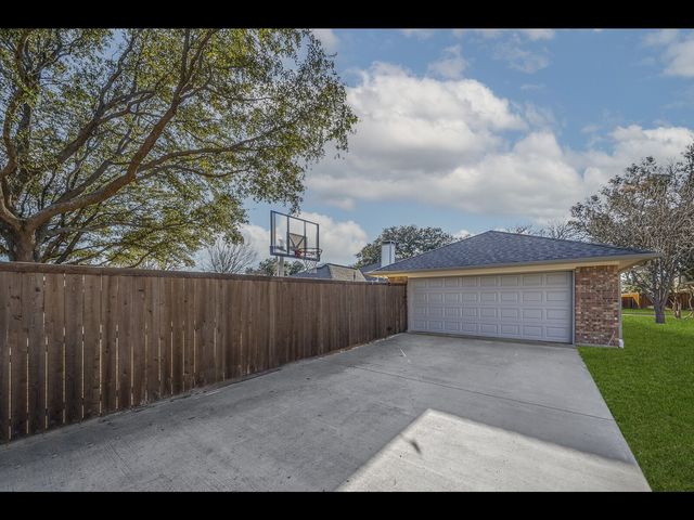156 Simmons Drive, Coppell, TX 75019