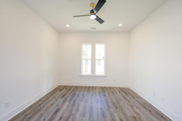 1934 Aichele Drive, North Charleston, SC 29406