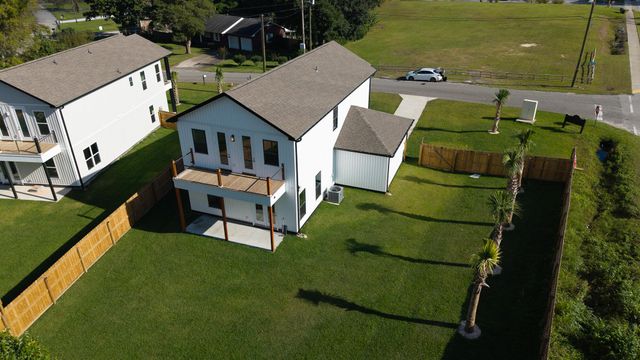 1934 Aichele Drive, North Charleston, SC 29406