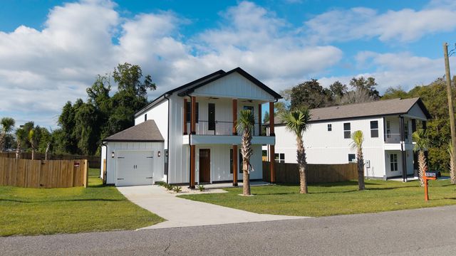 1934 Aichele Drive, North Charleston, SC 29406