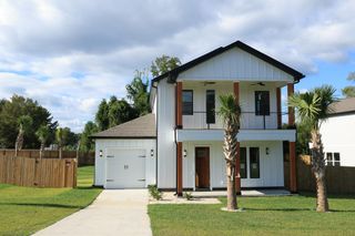 1934 Aichele Drive, North Charleston, SC 29406
