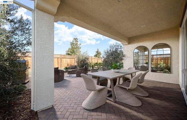 17762 Brightwood Avenue, Lathrop, CA 95330