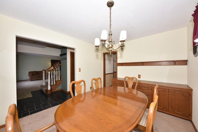 10551 W Keefe AVENUE, Wauwatosa, WI 53222