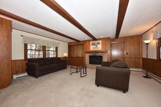 10551 W Keefe AVENUE, Wauwatosa, WI 53222