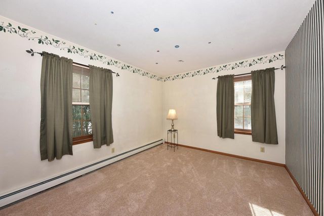 10551 W Keefe AVENUE, Wauwatosa, WI 53222