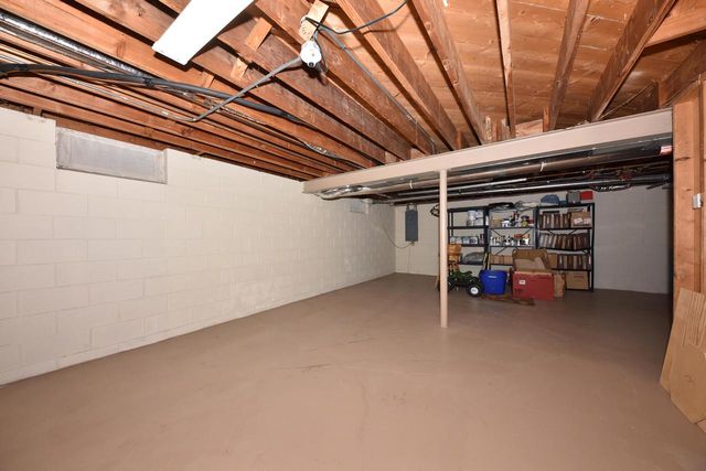 10551 W Keefe AVENUE, Wauwatosa, WI 53222