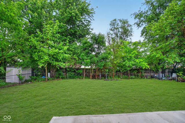 821 Coolee Lane, Indianapolis, IN 46229