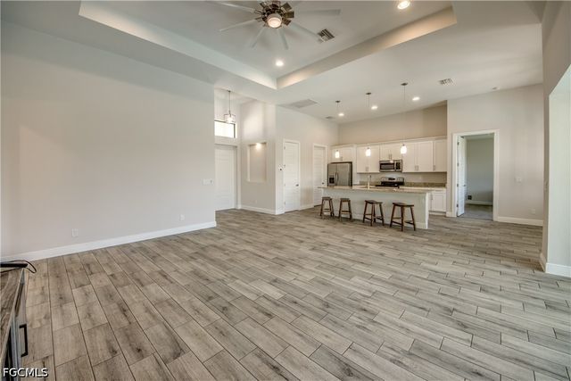203 SW 14th AVE, Cape Coral, FL 33991