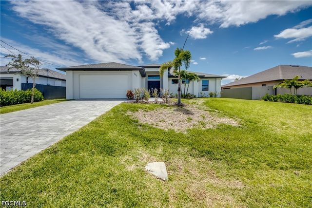 203 SW 14th AVE, Cape Coral, FL 33991