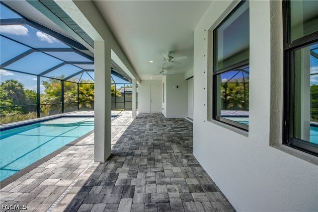 203 SW 14th AVE, Cape Coral, FL 33991