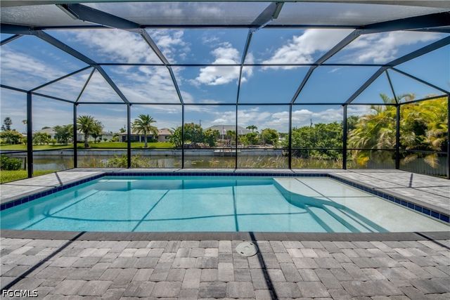 203 SW 14th AVE, Cape Coral, FL 33991