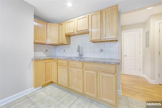 56 Woodward Avenue 2, Rutherford, NJ 07070