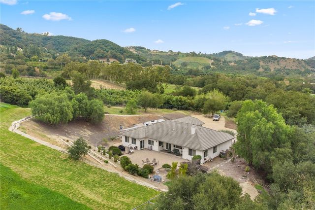 45600 La Cruz Dr., Temecula, CA 92590