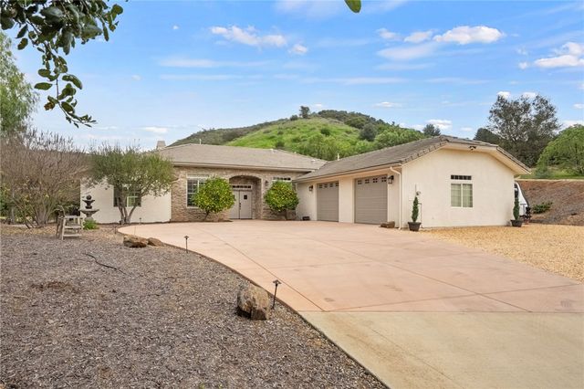 45600 La Cruz Dr., Temecula, CA 92590