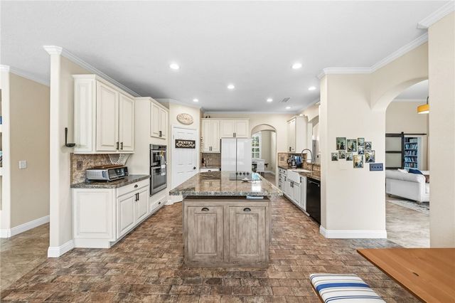 45600 La Cruz Dr., Temecula, CA 92590