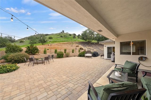 45600 La Cruz Dr., Temecula, CA 92590