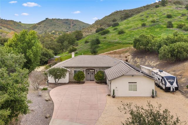 45600 La Cruz Dr., Temecula, CA 92590