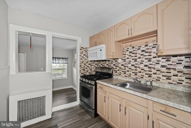 2548 ARUNAH AVE, Baltimore, MD 21216