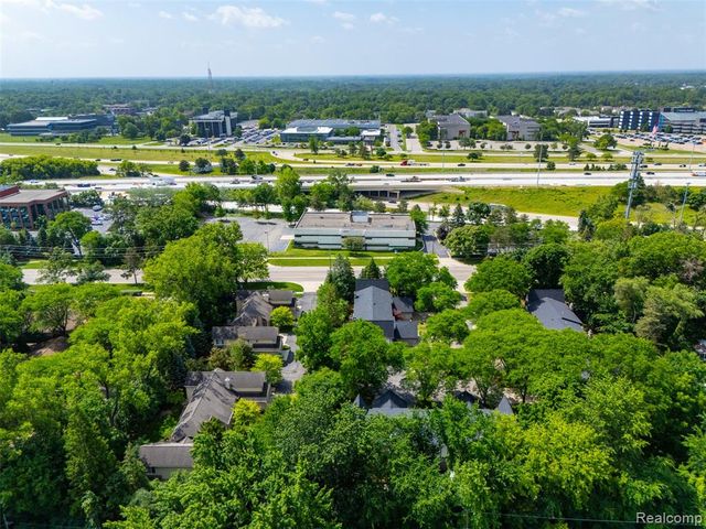 22664 W 11 Mile Road, Southfield, MI 48034