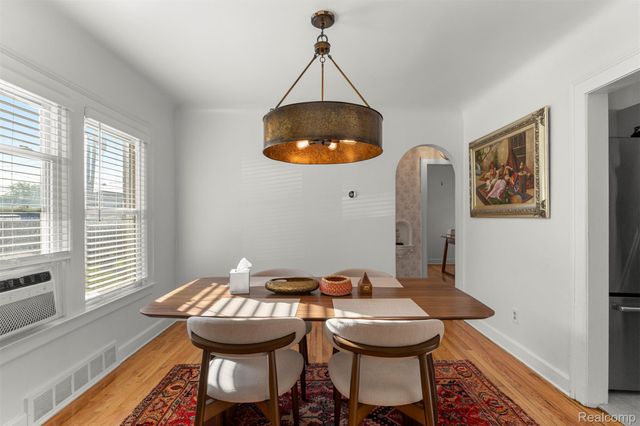 93 Perry Place, Wyandotte, MI 48192