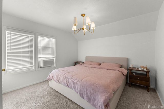 93 Perry Place, Wyandotte, MI 48192