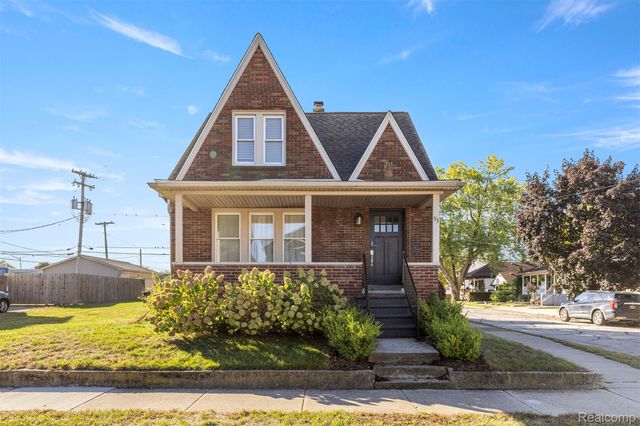 93 Perry Place, Wyandotte, MI 48192