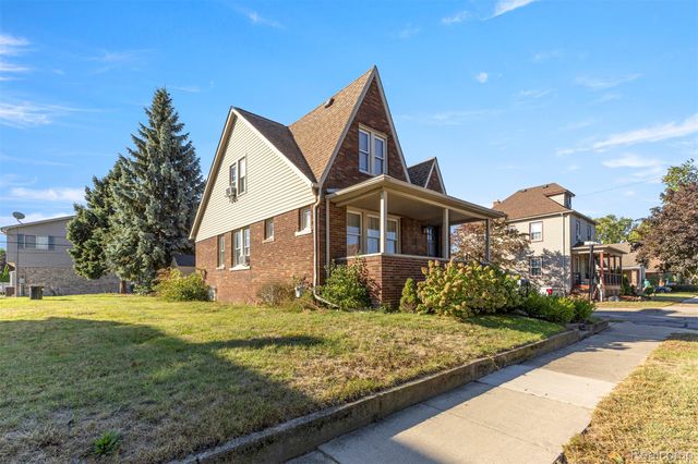 93 Perry Place, Wyandotte, MI 48192