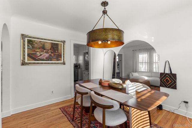 93 Perry Place, Wyandotte, MI 48192