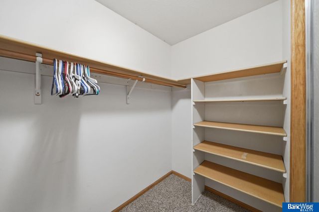 1557 SW 11Th Place, Lincoln, NE 68522