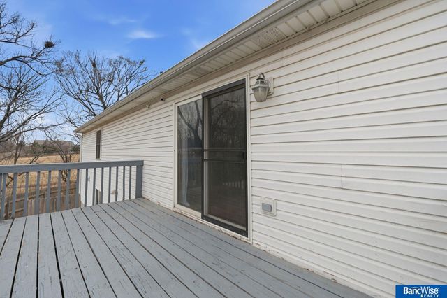 1557 SW 11Th Place, Lincoln, NE 68522