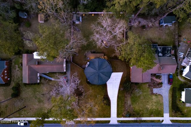 4704 Trent Woods Drive, Trent Woods, NC 28562